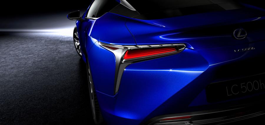  Lexus LC500h 2016 года  (EU) (фото 30 из 79)